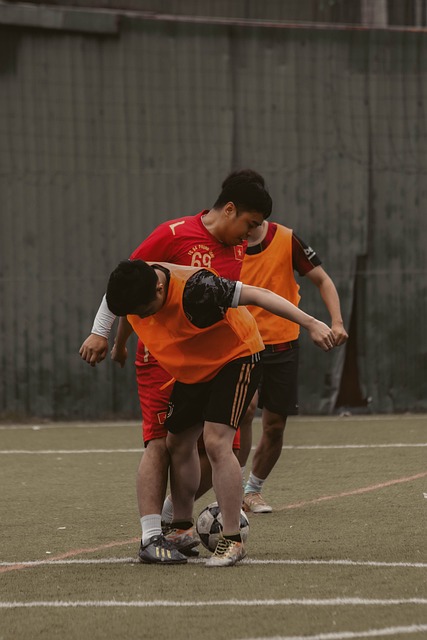曾效力于中