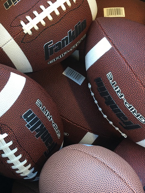 卢茨基严厉回击伊万！挺新人现直言不讳，引起球迷热议.